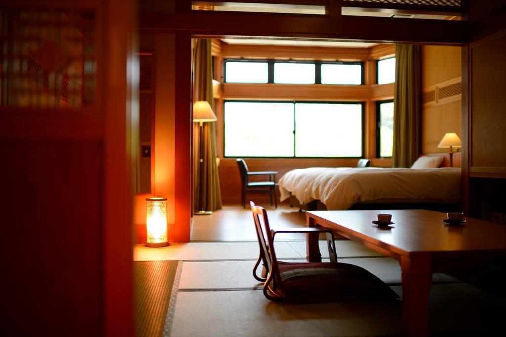 Yukaen Hotel Hanamaki Bagian luar foto