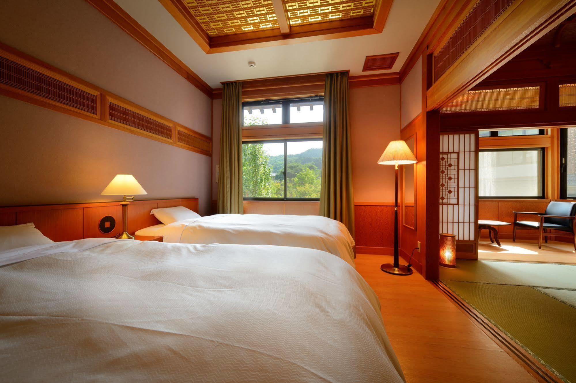 Yukaen Hotel Hanamaki Bagian luar foto