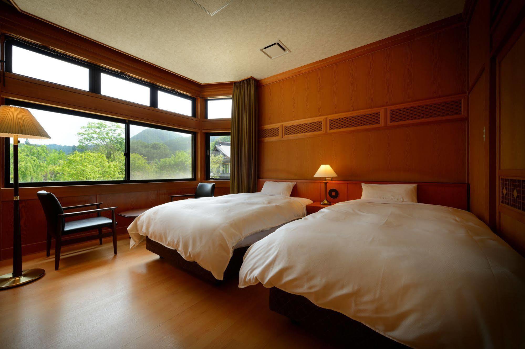 Yukaen Hotel Hanamaki Bagian luar foto
