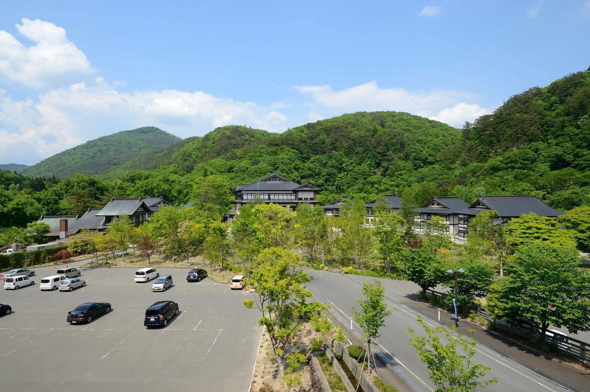Yukaen Hotel Hanamaki Bagian luar foto